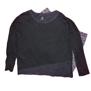 GAiam size medium womens shirt active wear sweatshirt gray lounge wear